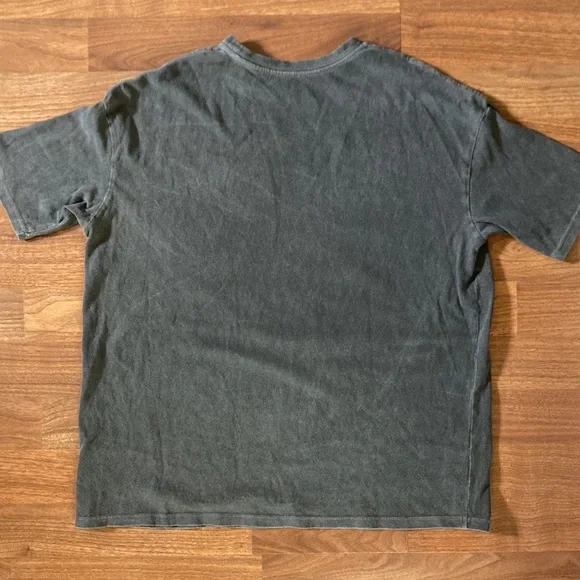 Gray graphic tee - Picture 2 of 2